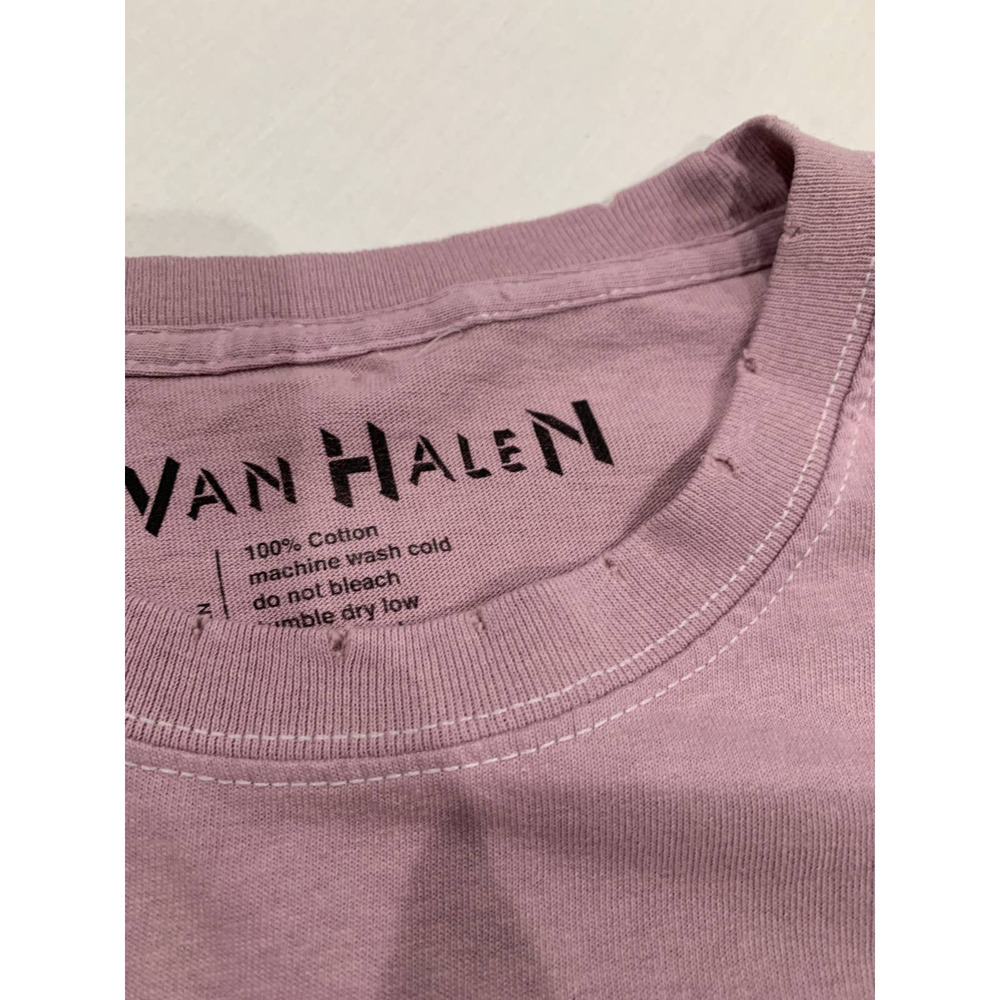 Van Halen Live 1982 Pink Graphic Tee T-shirt Size S/M - Picture 6 of 9